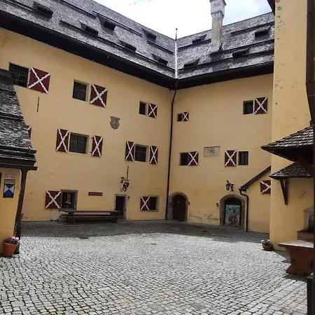 Lägenhet Schloss Moosham - Urlaub Im Mayrhof
